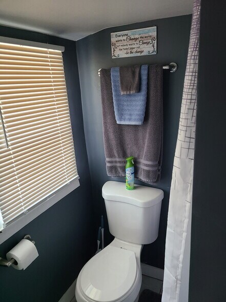 Building Photo - 2035 Spruce St