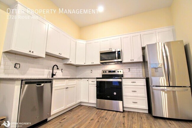 Building Photo - 1728 Ridge Ave