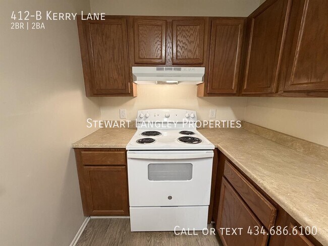 Building Photo - 412 Kerry Ln