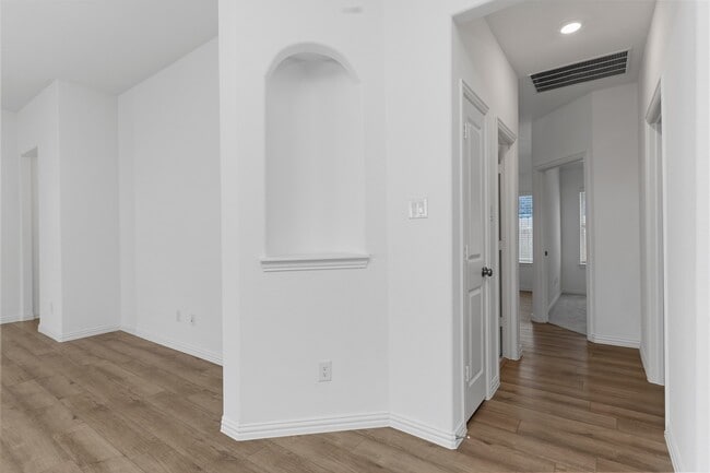 Building Photo - 31427 Vineyard Creek Dr