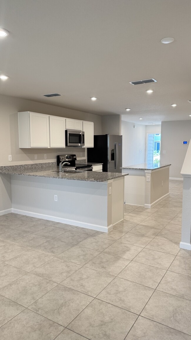 Building Photo - 7176 Luminary ln