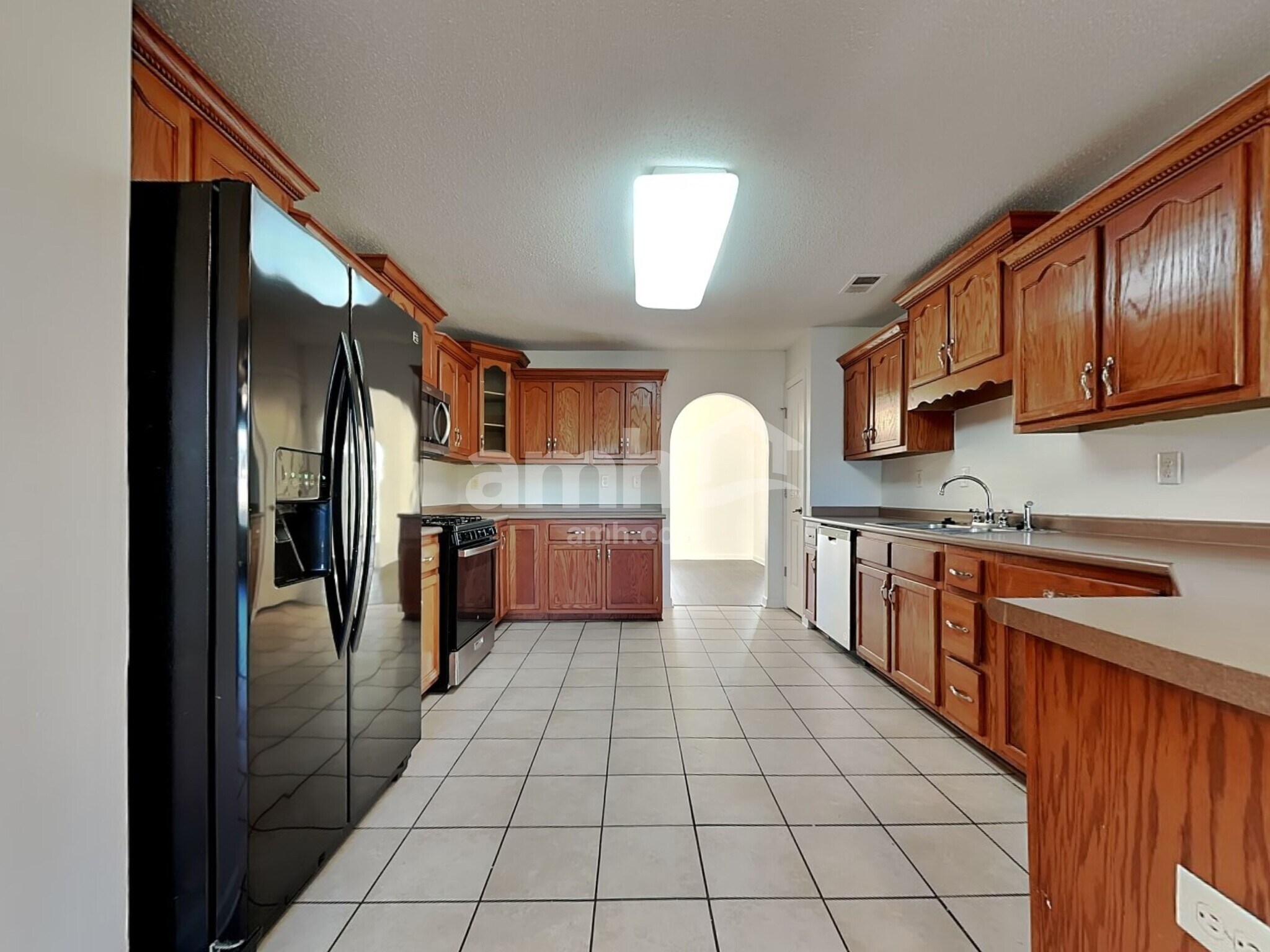 Building Photo - 8014 New Castle Cv