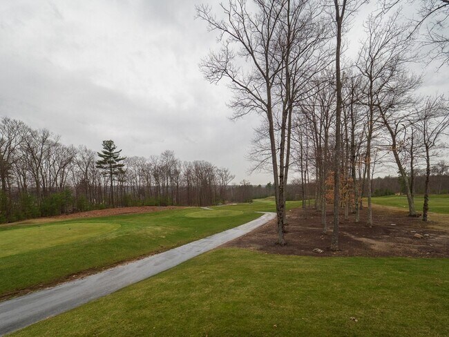 Building Photo - 17 Linkside Ct
