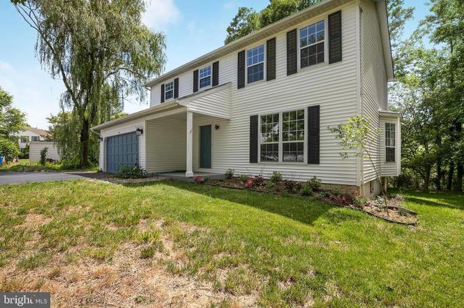 Building Photo - 6124 Valley View Dr