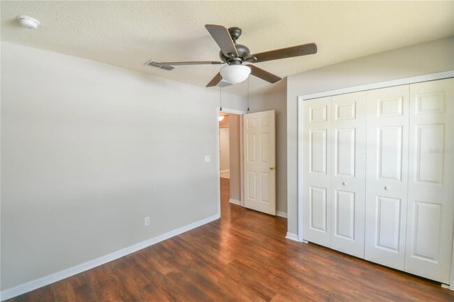 Building Photo - 1094 Bluegrass Dr