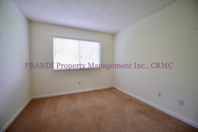 Building Photo - Convenient Novato Apartment with Great Nat...