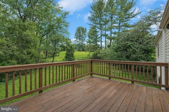 Building Photo - 8856 Youngsea Pl