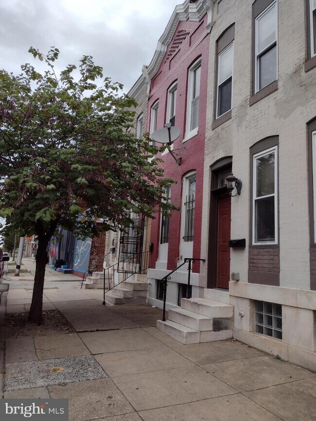 Building Photo - 21 N Monroe St