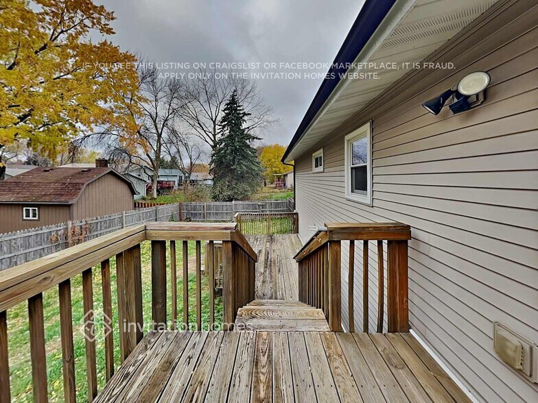 Building Photo - 750 116th Ave NE