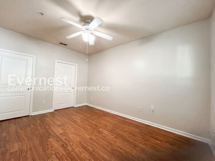 Building Photo - 8290 Gate Pkwy W