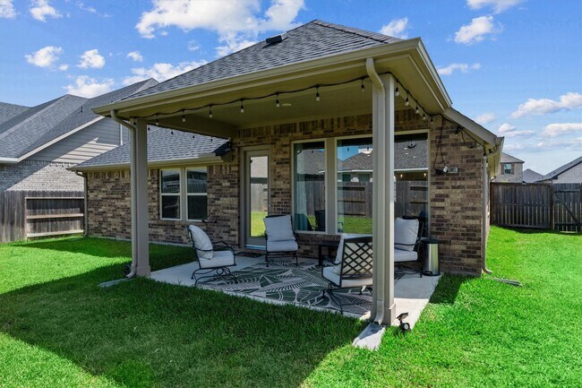 Building Photo - 15726 Rosemary Hl Ln