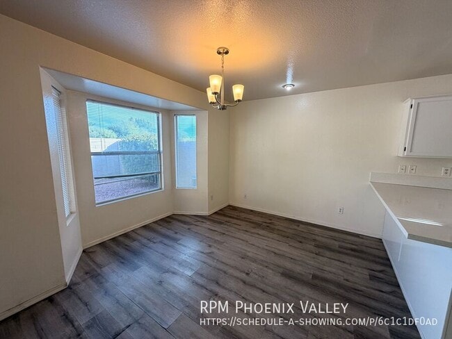 Building Photo - 3310 W Golden Ln