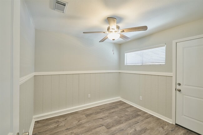 Building Photo - 26 Harbour Row Dr