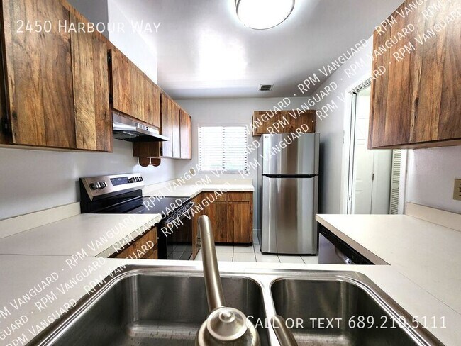 Building Photo - 2450 Harbour Way