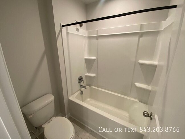 Building Photo - 419 Brookgreen Dr