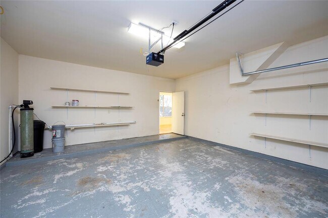 Building Photo - 2327 Centerbrook Ln
