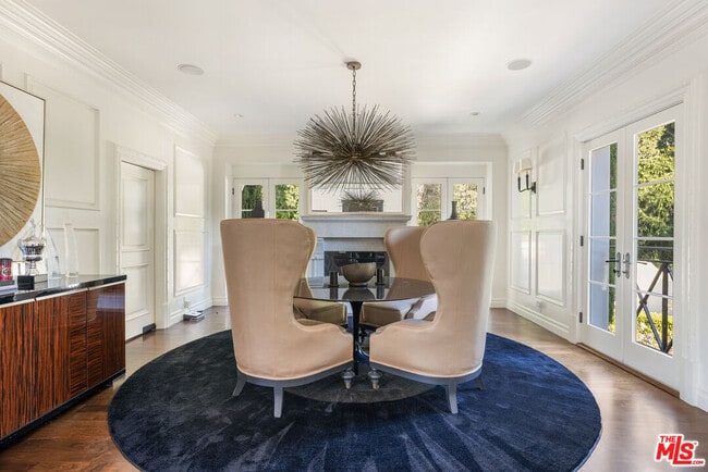 Building Photo - 10847 Bellagio Rd