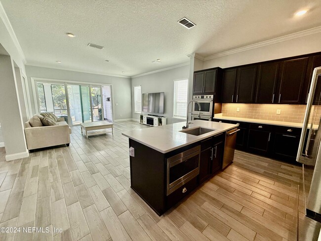 Building Photo - 52 Waterline Dr