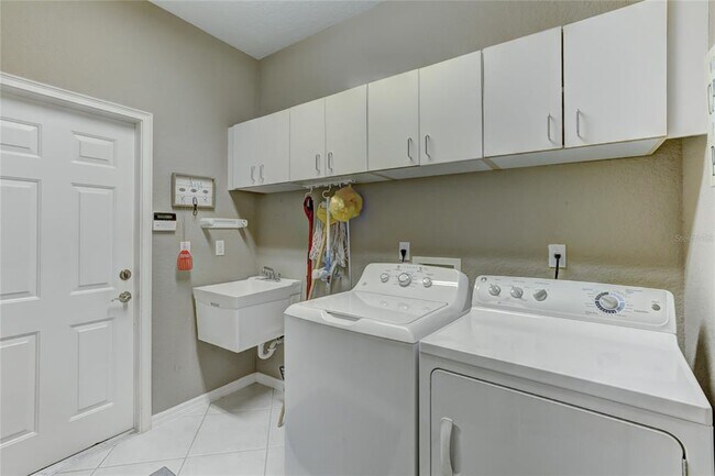 Building Photo - 165 Padova Way