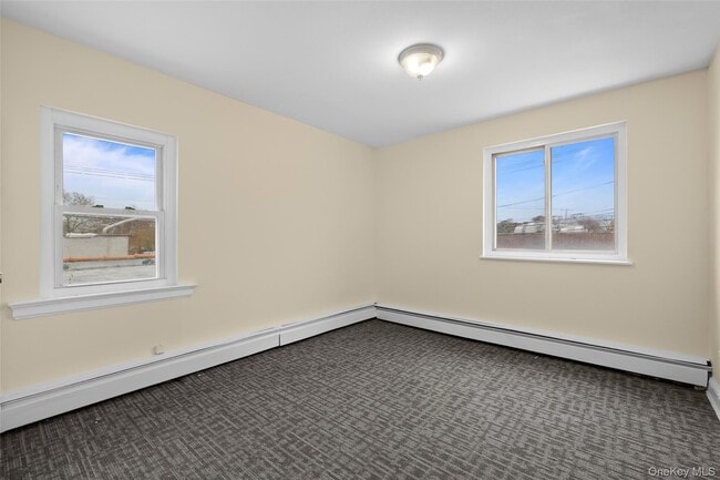 Building Photo - 1883 Bellmore Ave