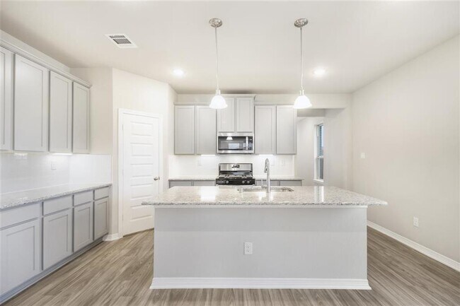 Building Photo - 828 Laguna Grn Ln