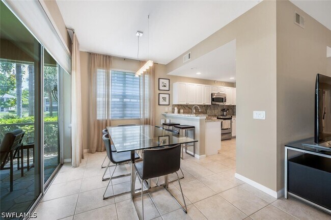 Building Photo - 7130 Blue Juniper Ct