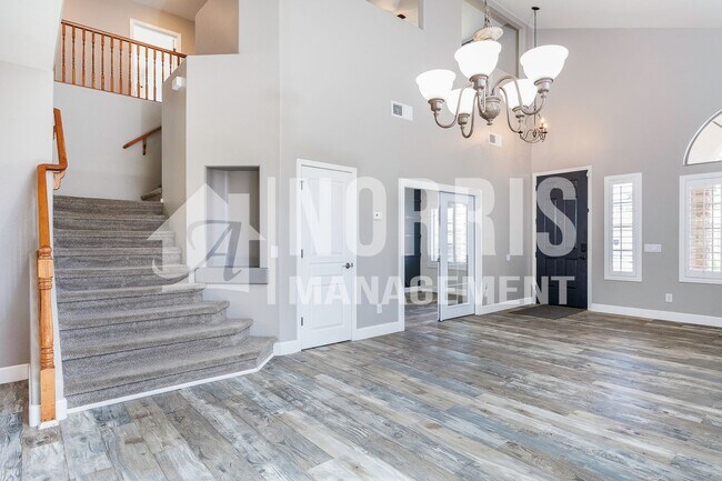 Building Photo - Beautiful Two-Story Home Located in Missio...