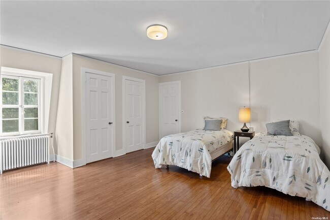 Building Photo - 16 Delafield Woods