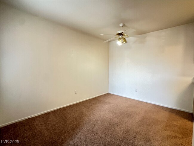 Building Photo - 2300 E Silverado Ranch Blvd
