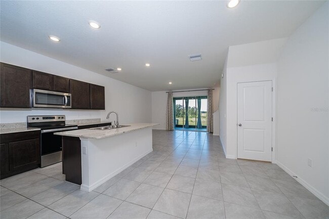 Building Photo - 34354 Redwood Dawn Ln