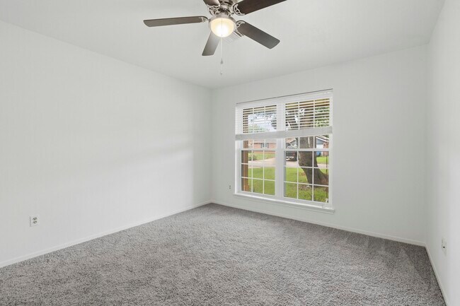 Building Photo - 1663 Chilton Ln