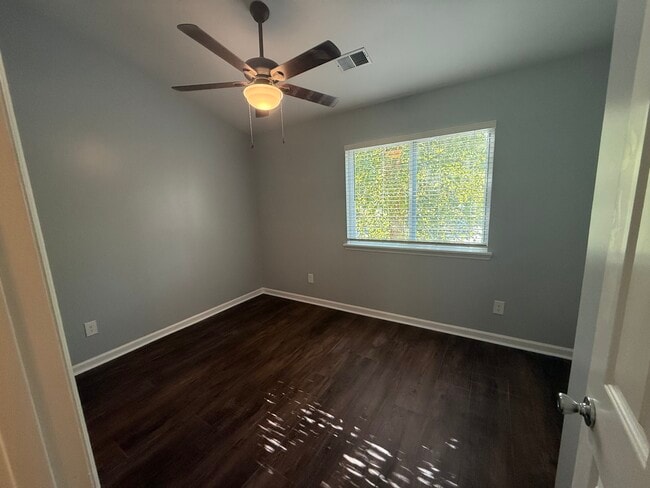 Building Photo - 4118 N Course Dr