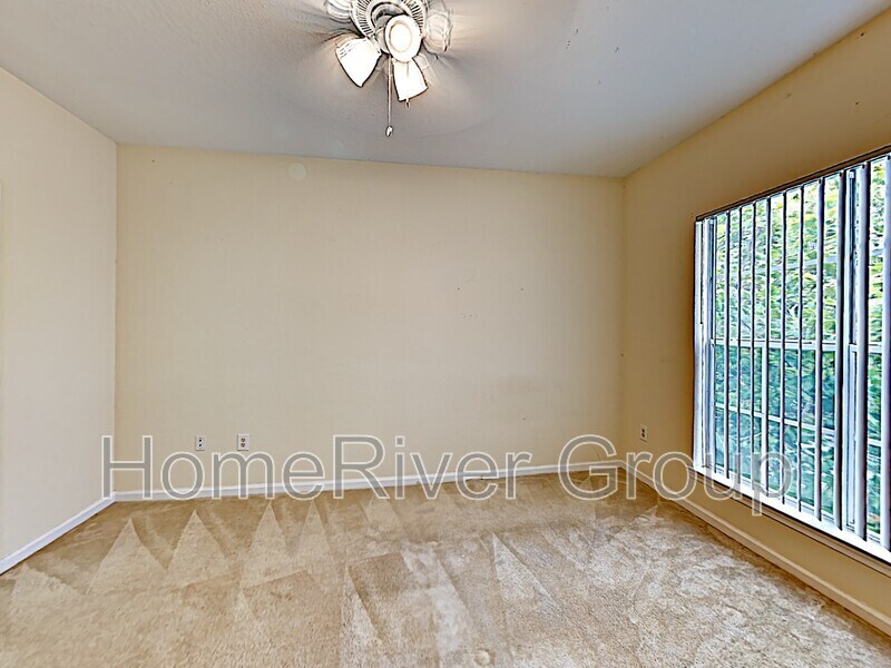 Building Photo - 9304 Crescent Loop Cir