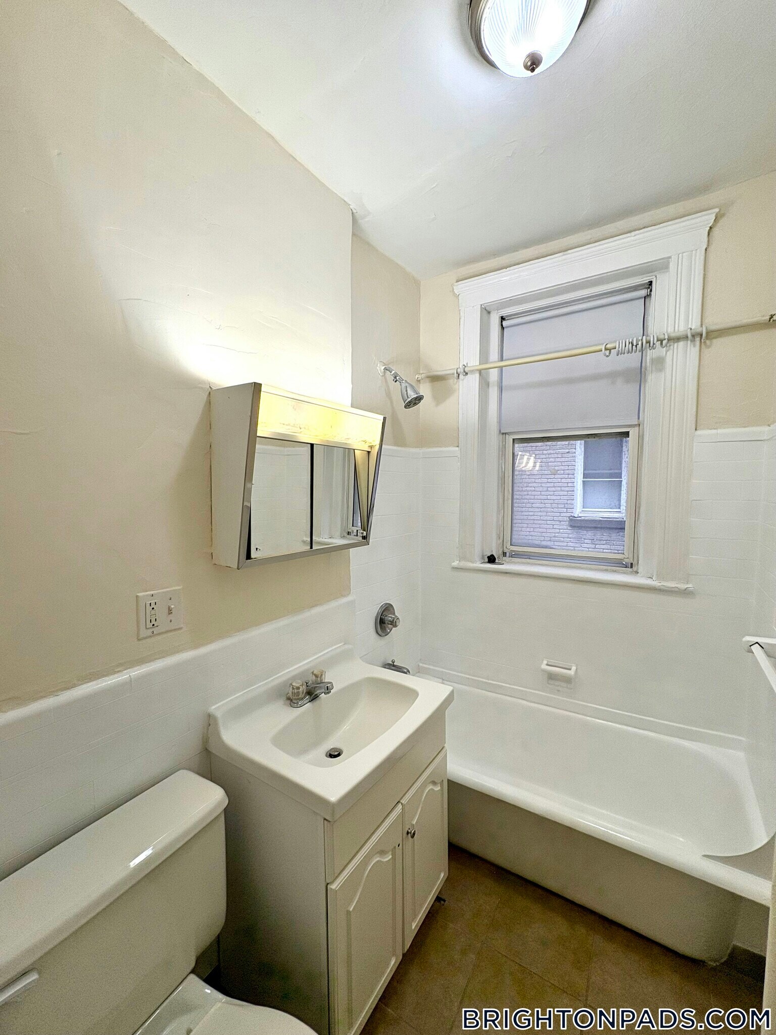 Building Photo - 131 Washington St