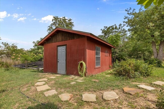 Building Photo - 1059 State Hwy 95
