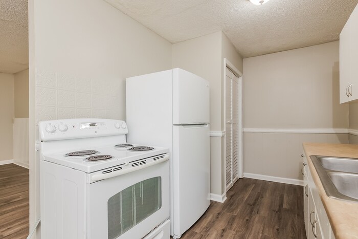 Building Photo - 512 Old Fort Dr