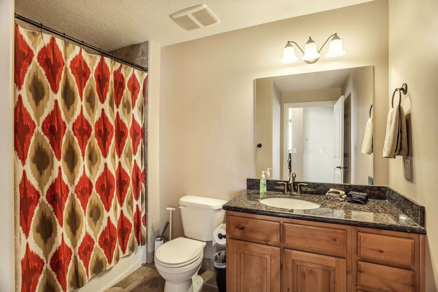 Building Photo - 606 W S Temple St