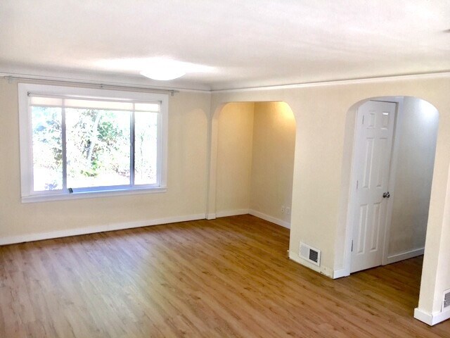 Building Photo - Cle Elum Rental