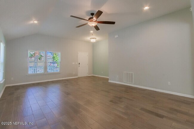 Building Photo - 16326 Hunters Hollow Trail