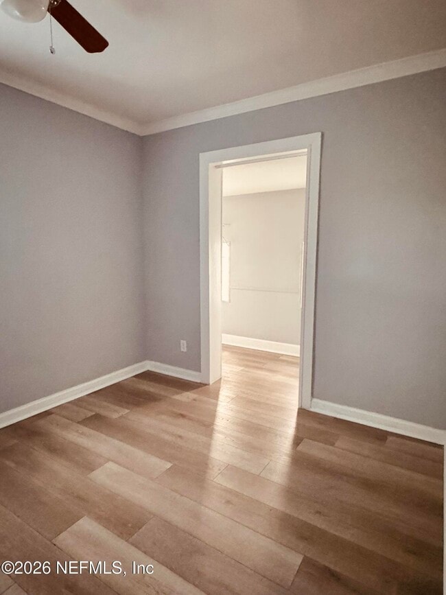 Building Photo - 3926 Ruby Dr W