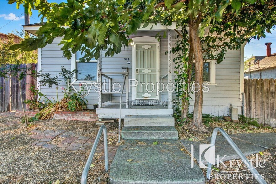 Building Photo - 314 Marin St