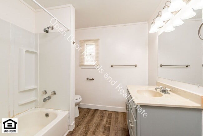 Building Photo - 3 bedroom home now available