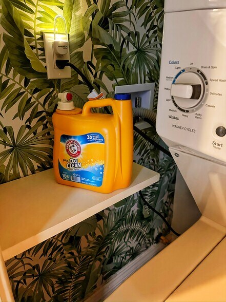 Building Photo - 807 W Vine St