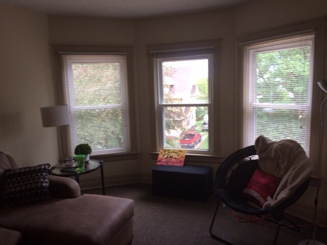 Building Photo - 124 N 38th Ave