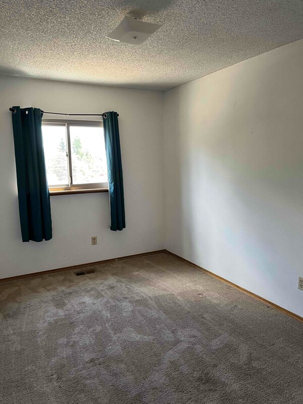 Building Photo - 3620 Sedgewood Way