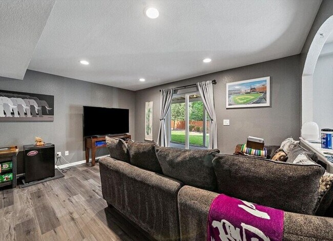 Building Photo - 10654 Apishamore Ct