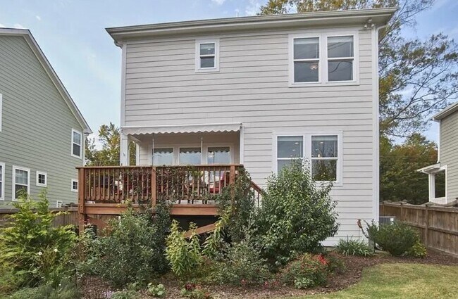 Building Photo - Beautiful Craftsman home near Duke!