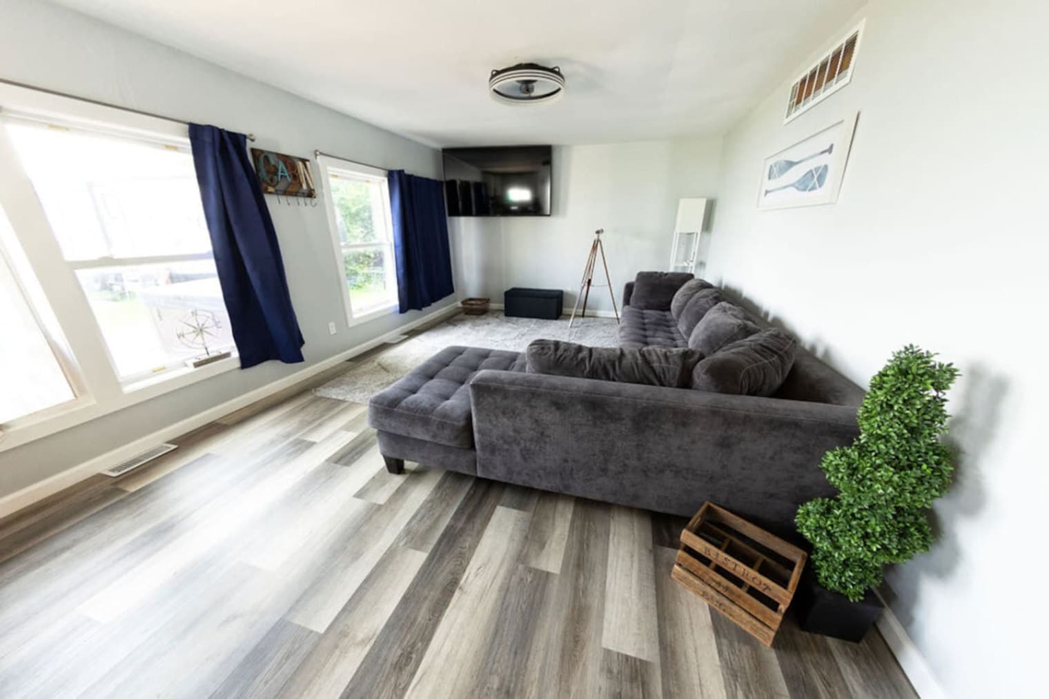 Building Photo - 39259 N Jackson Dr