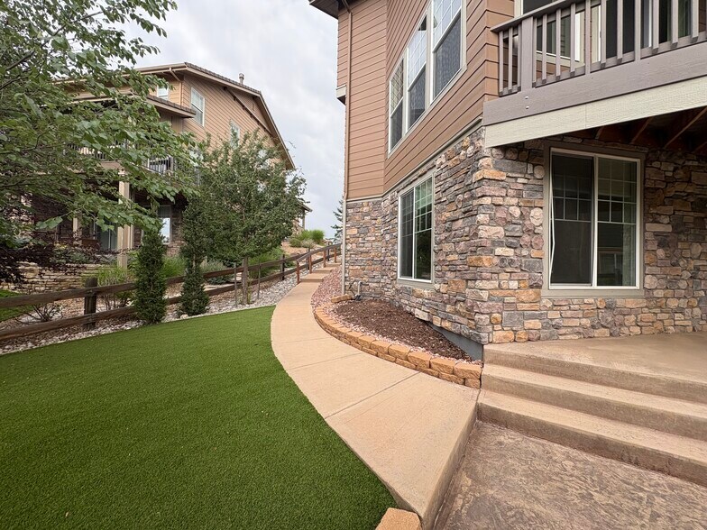 Low maintenance artificial turf - 15705 Red Deer Dr