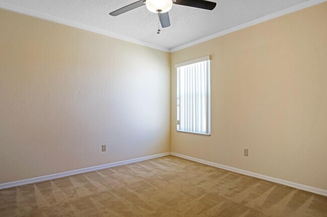 Building Photo - 458 Lytton Cir